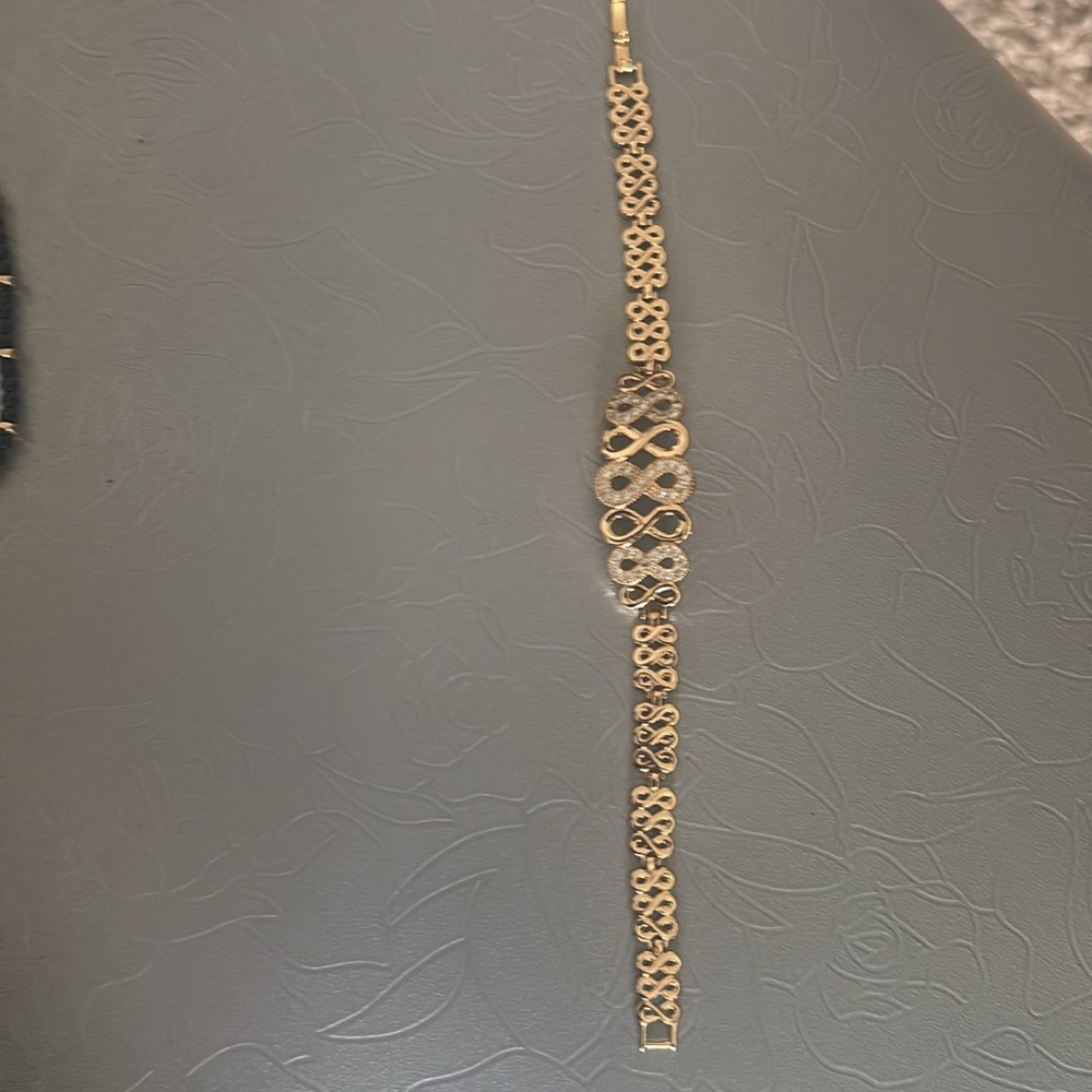 Infinity Bracelet - Picture 4 of 4